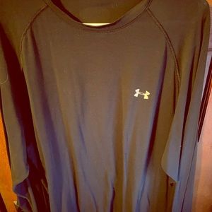 Black UA long sleeve.